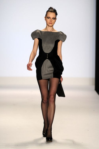 Illustration for article titled Sneak Peek: The Project Runway Fashion Show